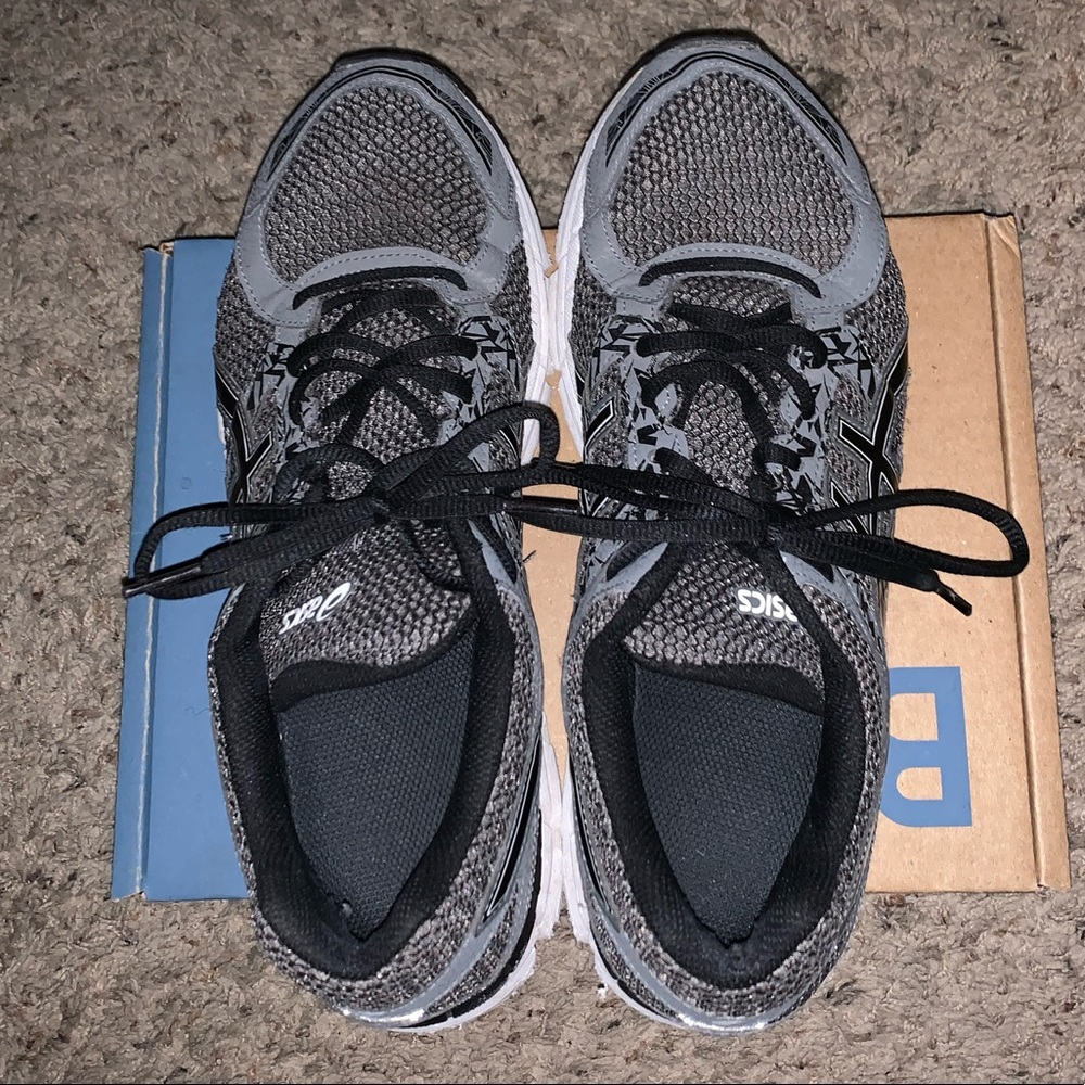 ASICS sneakers!!